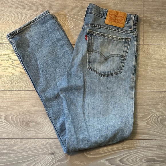 Levi's 516 Light Wash Slim Straight Distressed Jeans - Picture 1 of 9